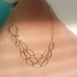 NWT Gold chain oval loop necklace
